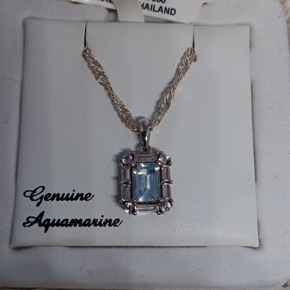 Genuine Aquamarine Sterling Silver Pendant. New in box - Picture 3 of 4